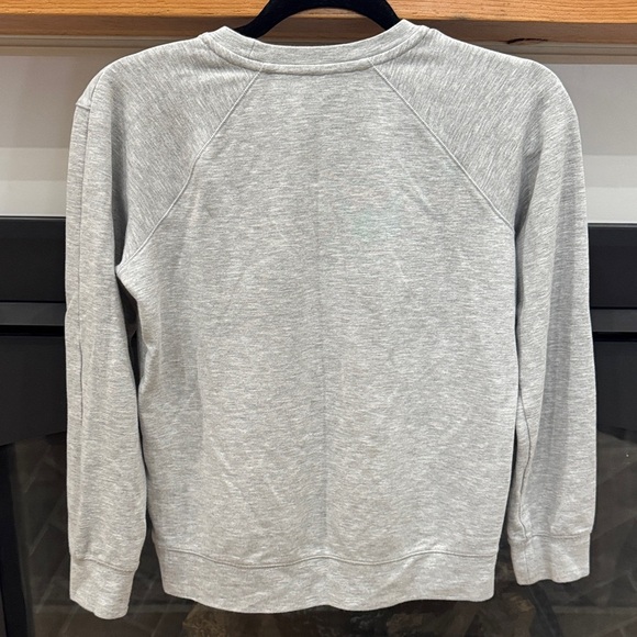 Aritzia Babaton Classic Gray Classic Sweatshirt – Super Soft Viscose Blend - Picture 4 of 6